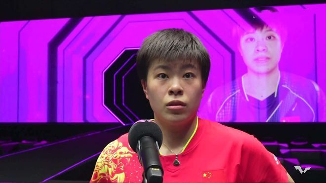 美女扒开尿口来摸