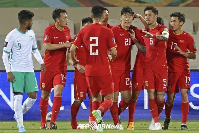 国产做爰视频免费播放